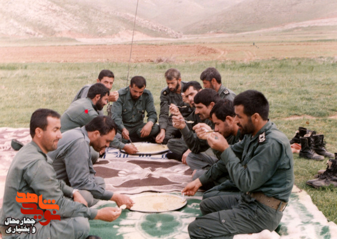 شهید قاسمعلی فتاحی میلاسی و همرزمان 