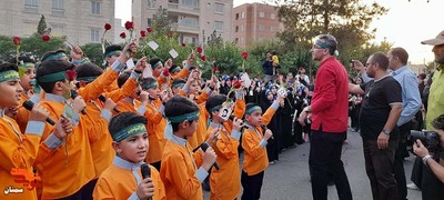 کاروان نوجوانان در شادپیمایی عید غدیر به نیابت از شهدا- پنجم تیرماه ۱۴۰۳ میدان کوثر تا میدان امام علی(ع) شهرستان سمنان