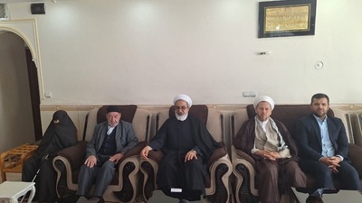 دیدار حجت الاسلام پورخاقان رئیس سازمان قضایی نیروهای مسلح با خانواده شهیدان داغی در کبودرآهنگ