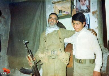 سمت چپ: مرحوم محمدحسین اسکندری