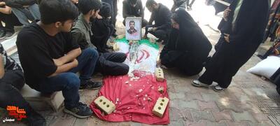 مراسم بزرگداشت شهید میلاد ملک- ششم تیرماه ۱۴۰۴ حسینیه شهدای گلزار شهدای شهرستان شاهرود