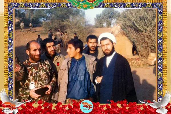 نفر دوم از چپ شهید علیرضا مقدسی
