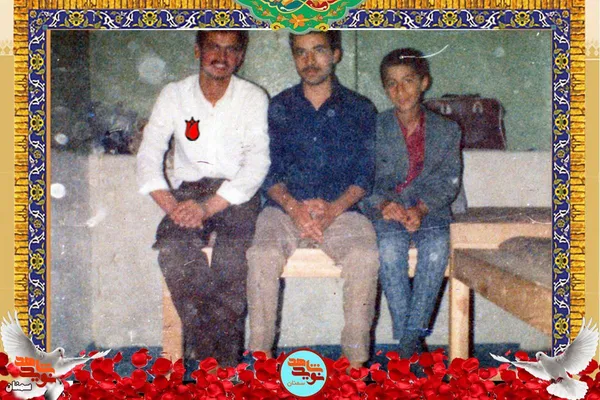 نفر اول از چپ شهید مجید عالمیان